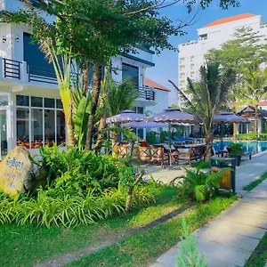4* Resort Sea Breeze